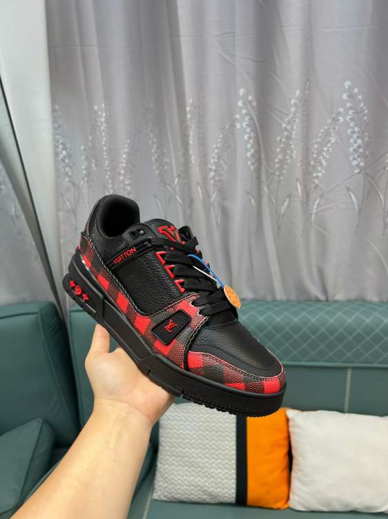 Picture of Louis Vuitton Shoes _SKULVsz35-45hnh120616349